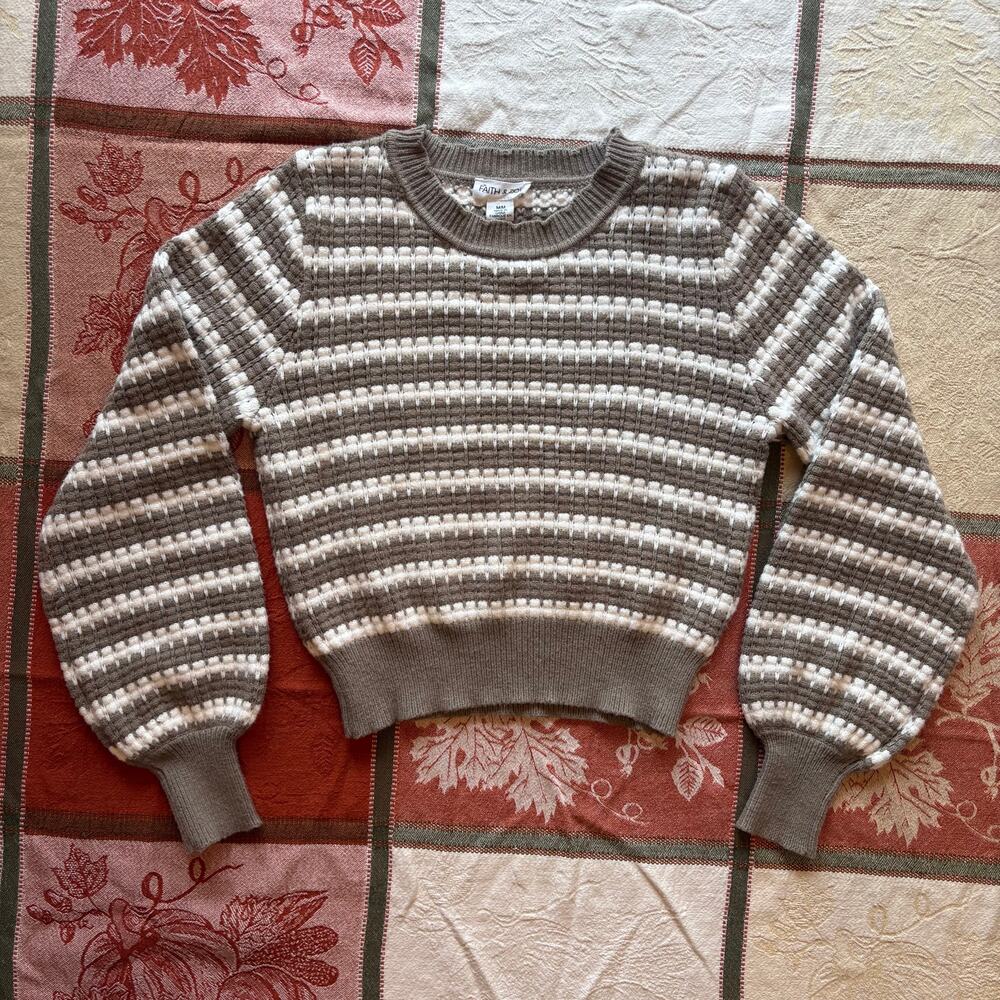Faith & Zoe Sweater Woman's Size Medium